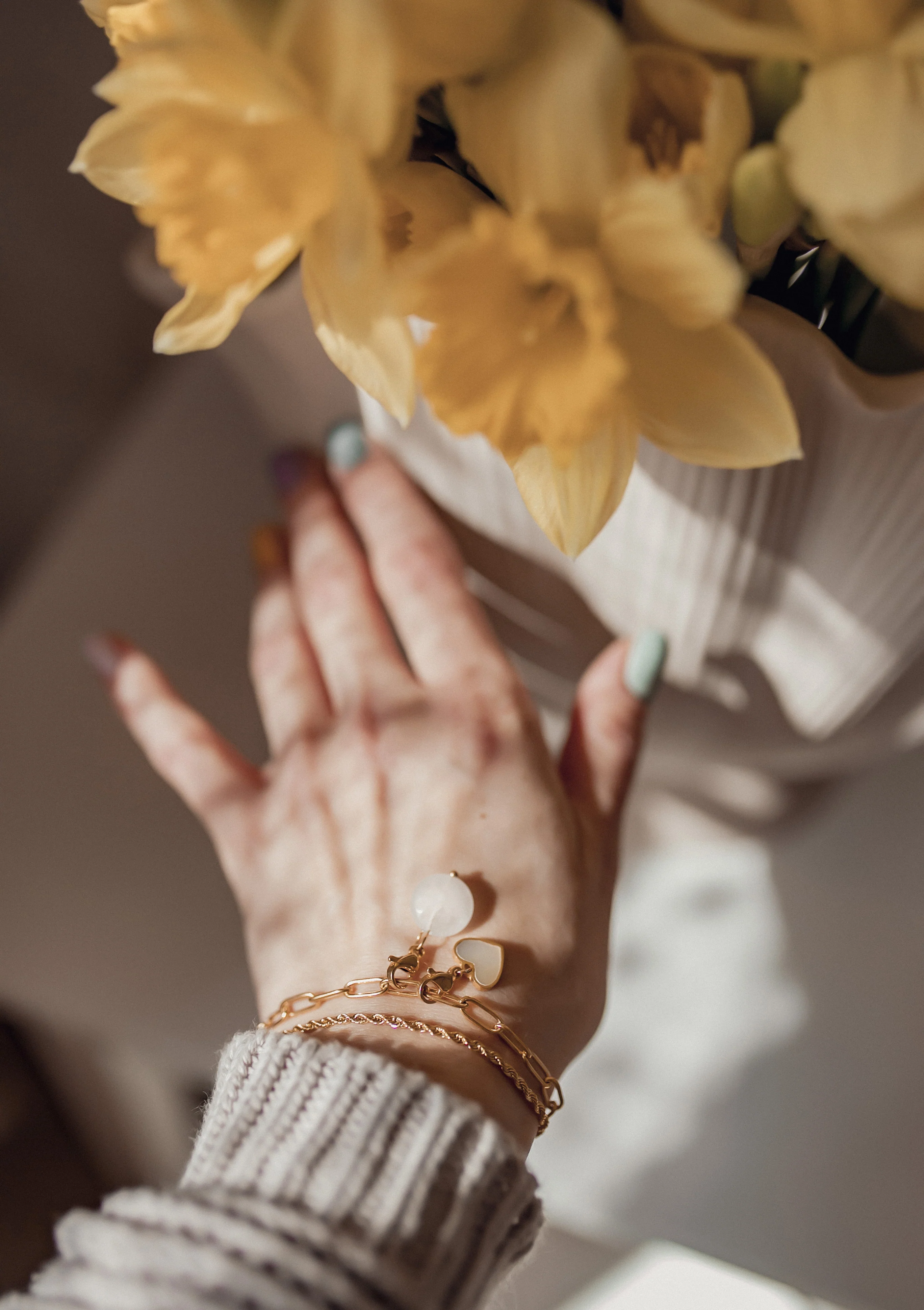 Chunky Chain Bracelet Gold - Image 6