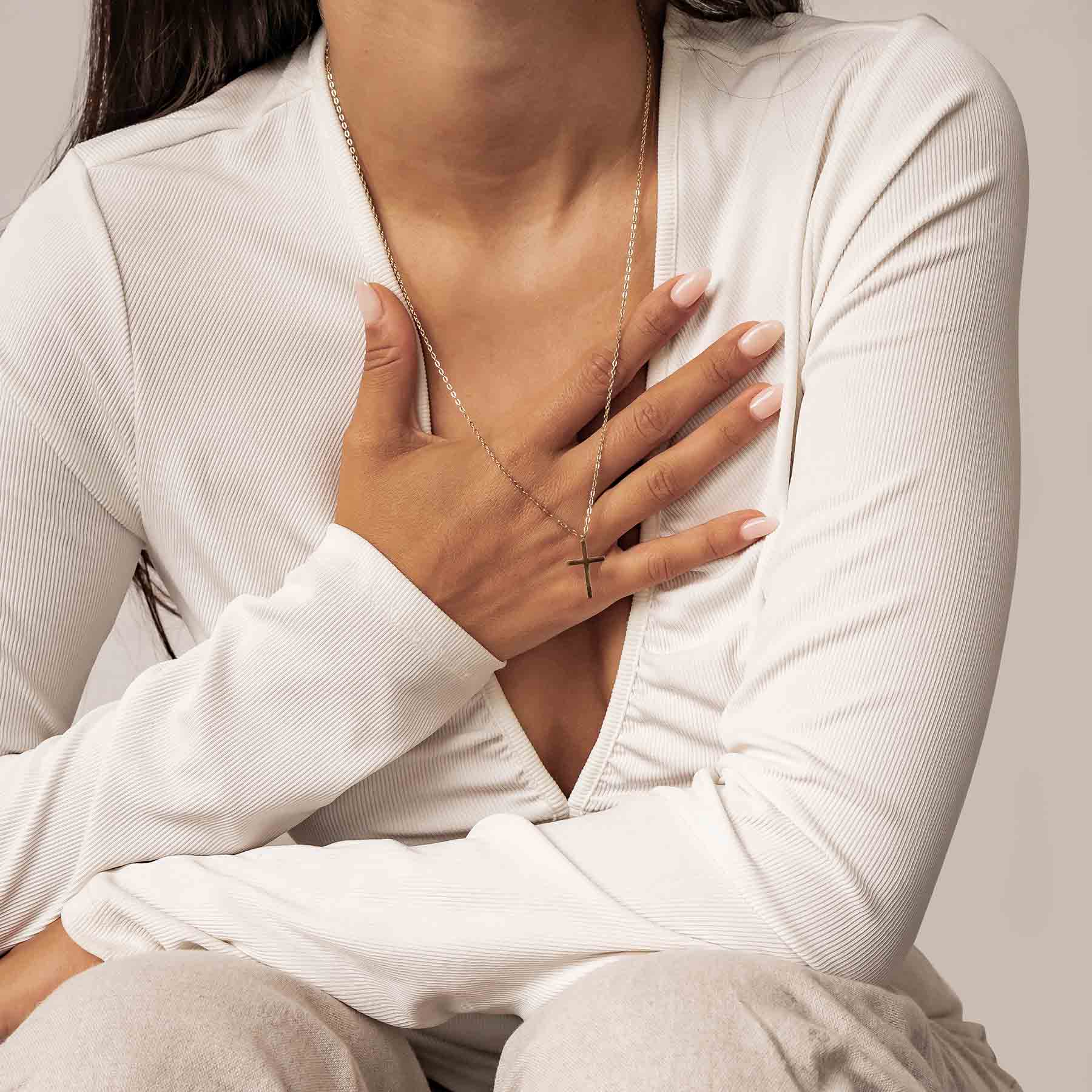 Cross Pendant Necklace Gold - Image 9