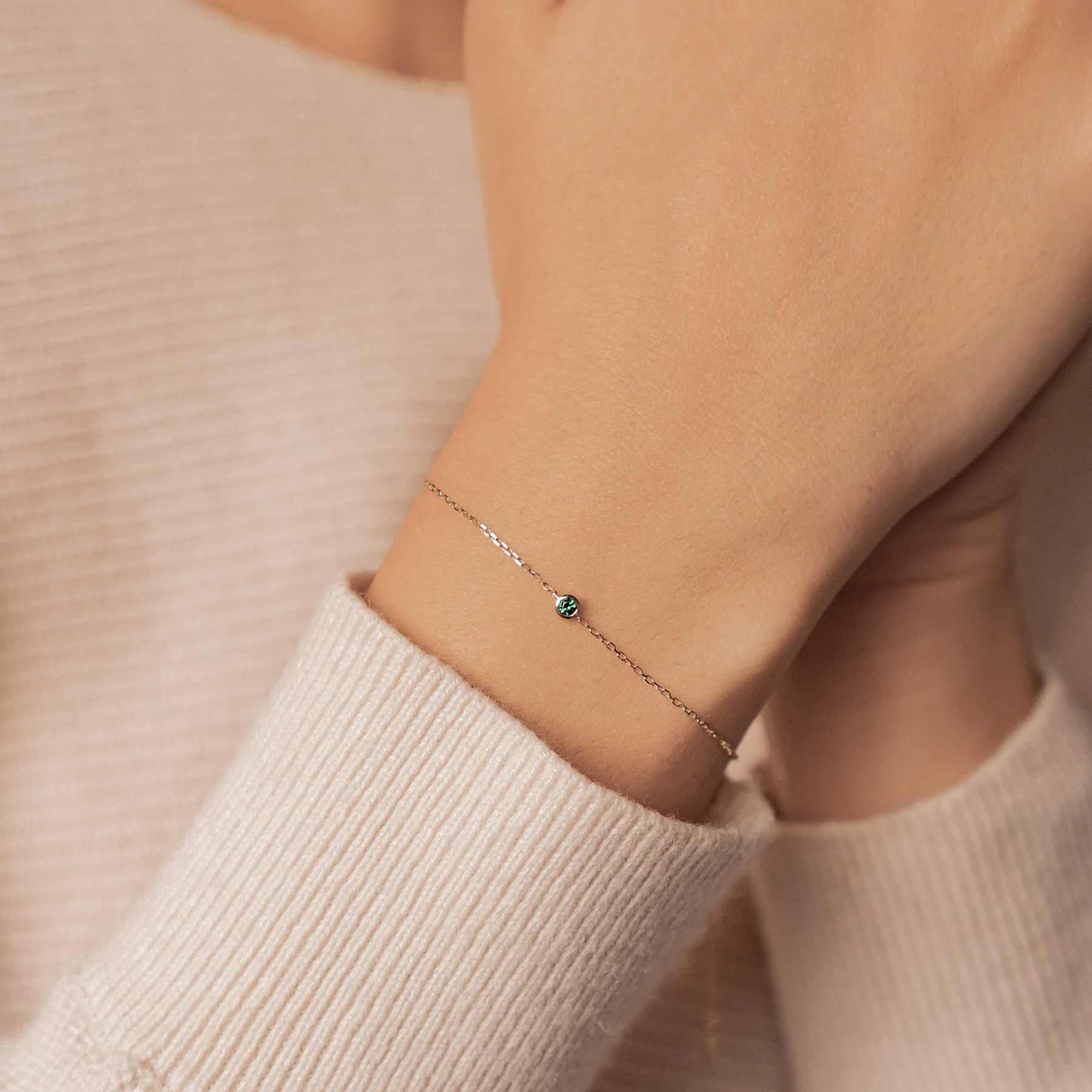 Evergreen Soul 14K Gold Emerald Bracelet - Image 3