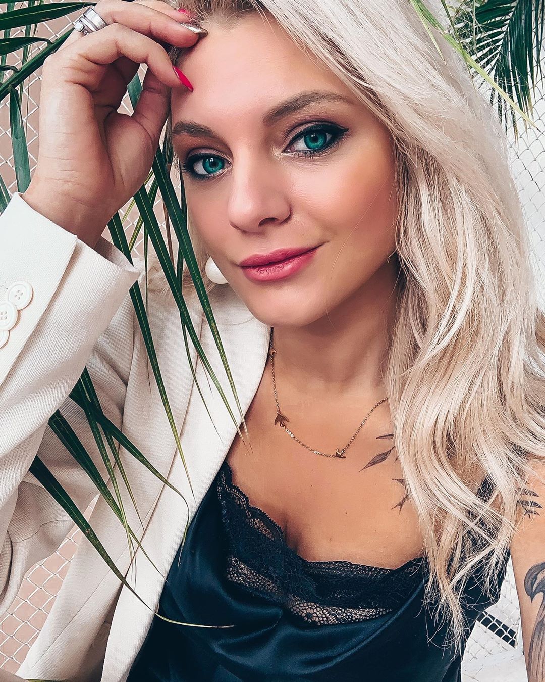 Flying Birds Necklace Gold - Image 6