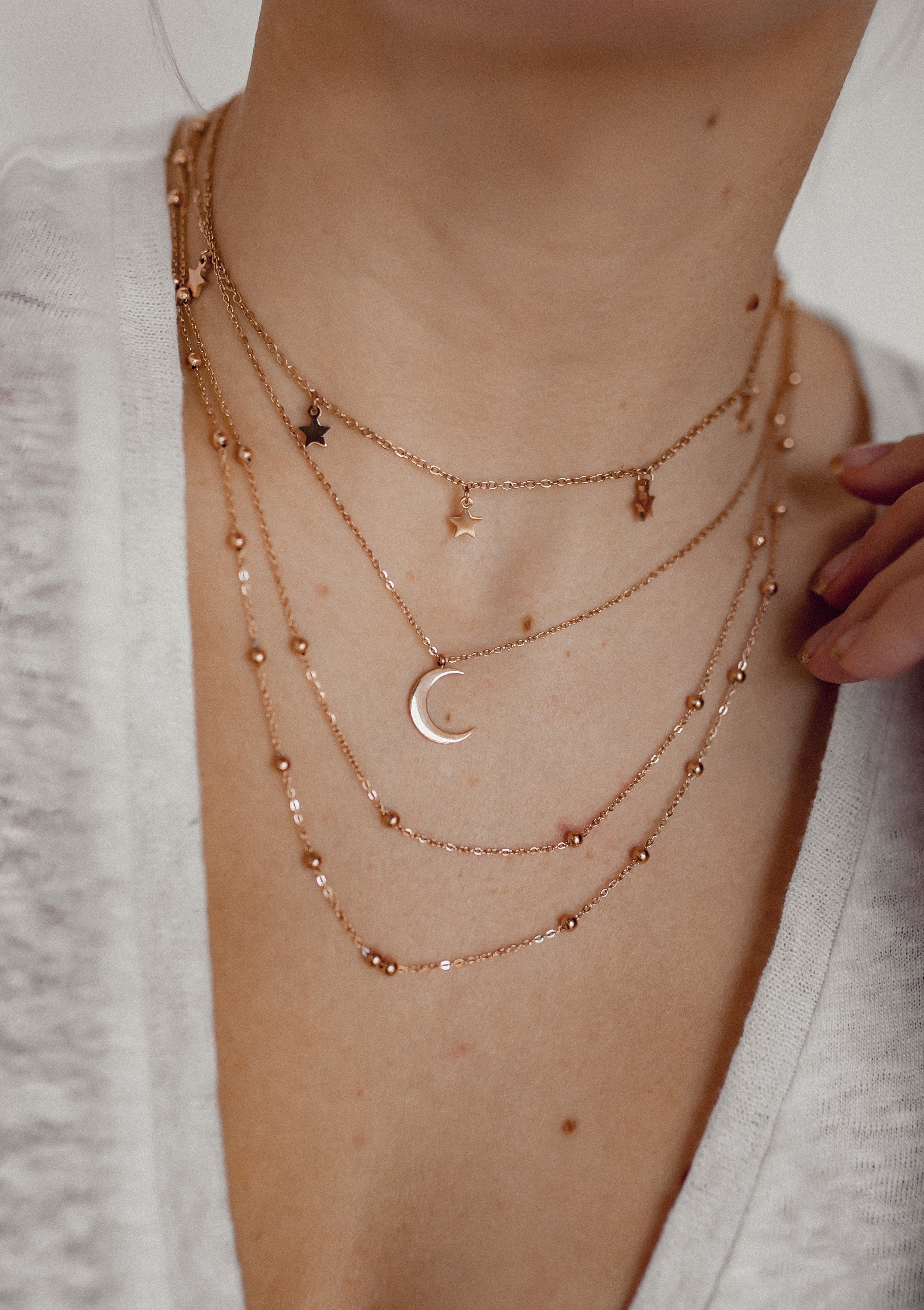 Half Moon Delicate Necklace Rose Gold - Image 4