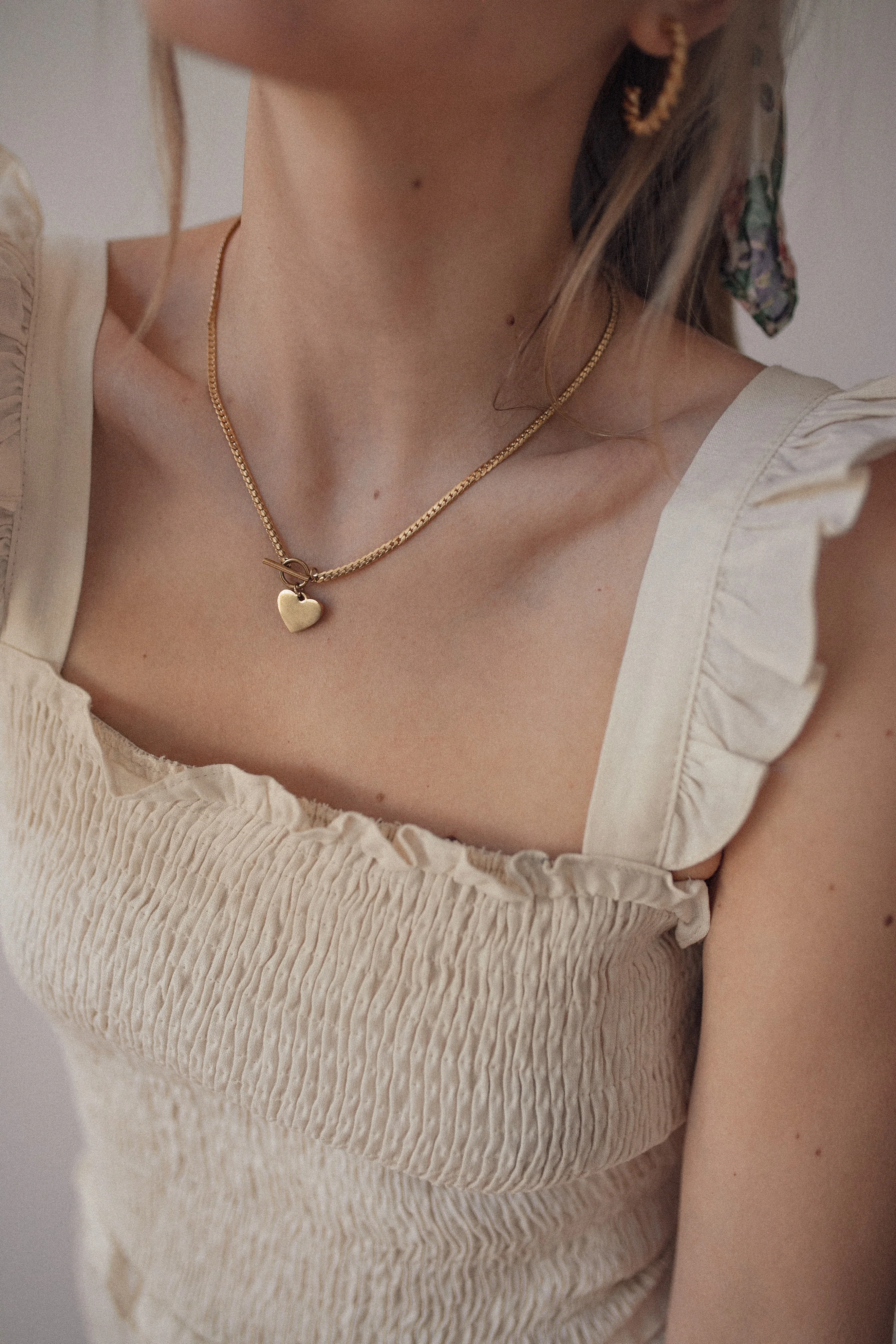 Heart Charm T-Bar Chain Necklace Gold - Image 8