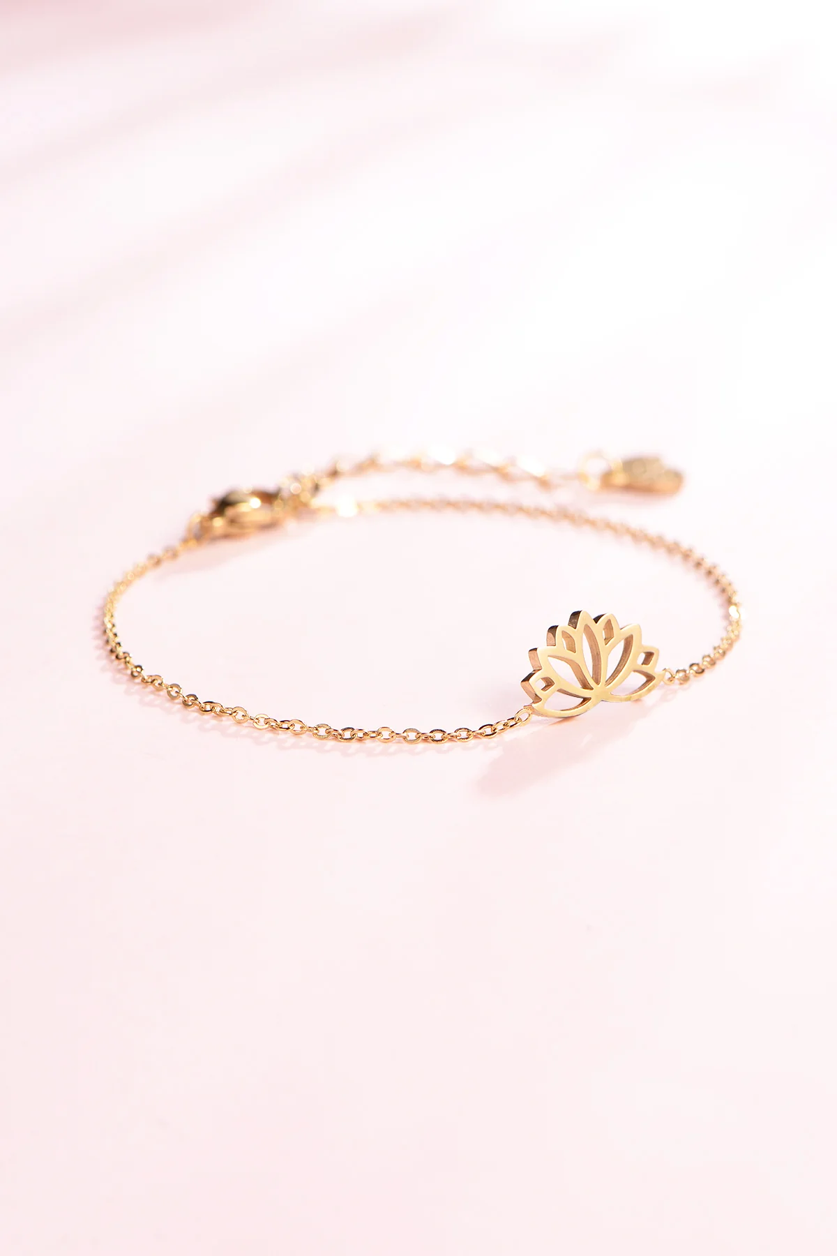Lotus Bracelet Gold - Image 4