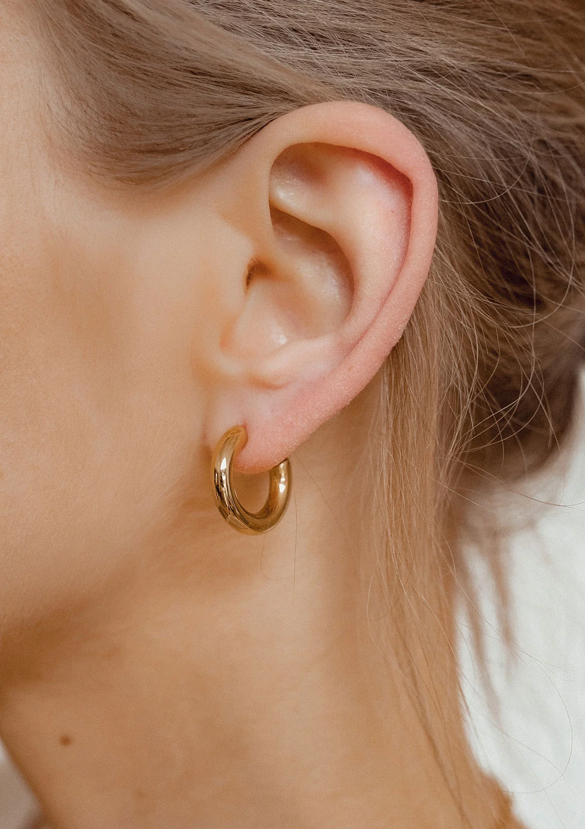 Small Round Hoop Earrings Gold - Image 4